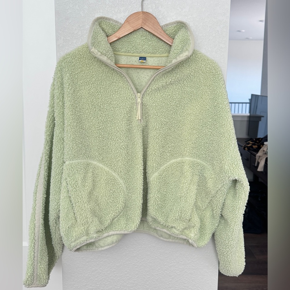 Old Navy Light Green Sherpa Half-Zip Cowl Sweater